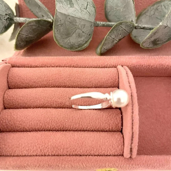 925 Sterling Silver Pearl Ring Minimalist Dainty Ring Pearl Accent Ring - Picture 4 of 9